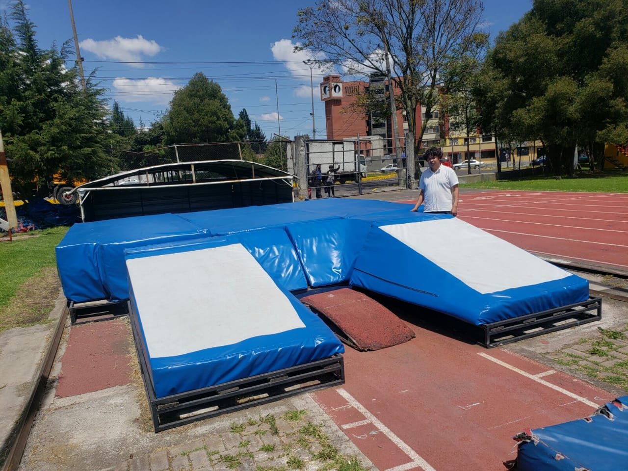 Colchoneta de Salto Alto - Image 3